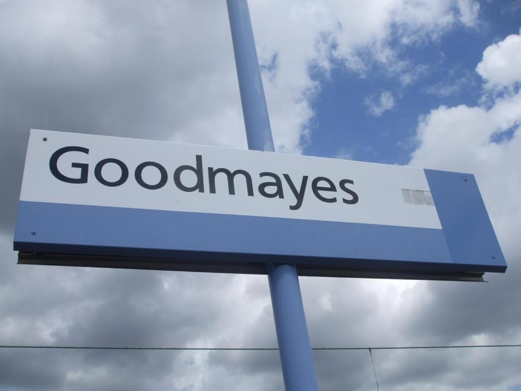 Ilford Hotel Goodmayes Eksteriør bilde