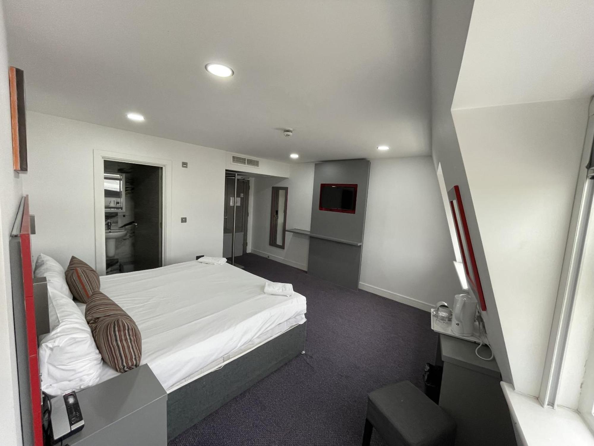 Ilford Hotel Goodmayes Eksteriør bilde