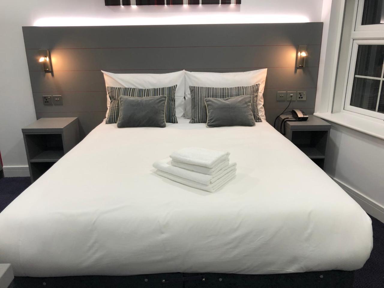 Ilford Hotel Goodmayes Eksteriør bilde